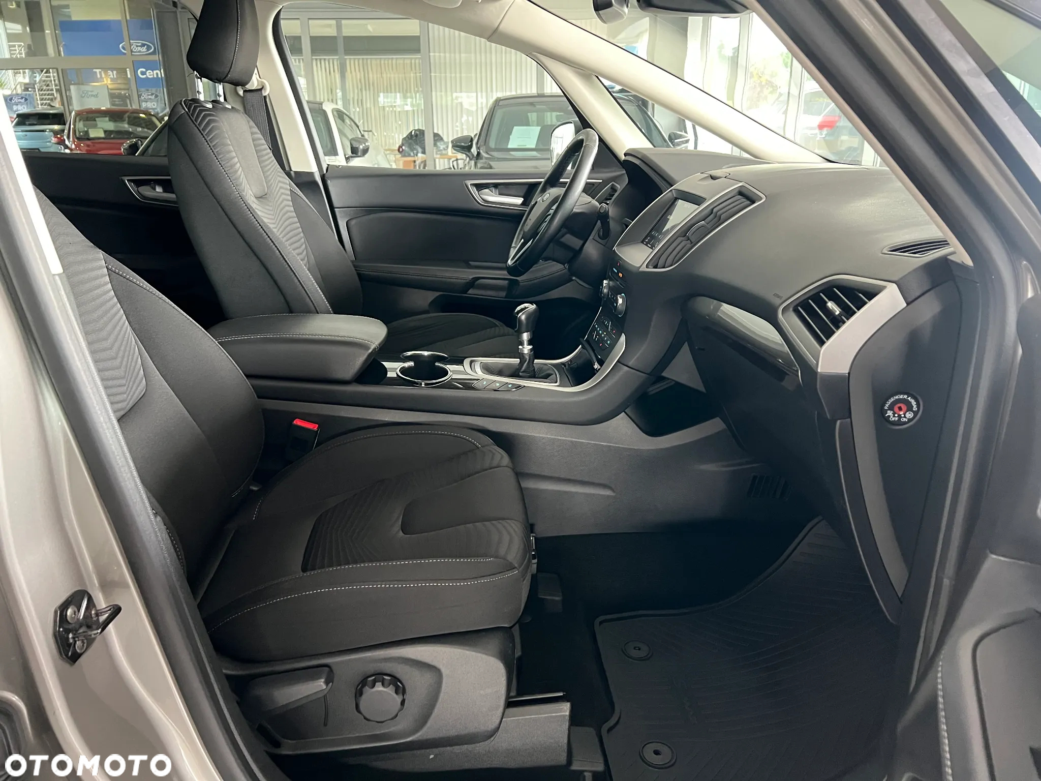 Ford S-Max 1.5 EcoBoost Titanium - 37