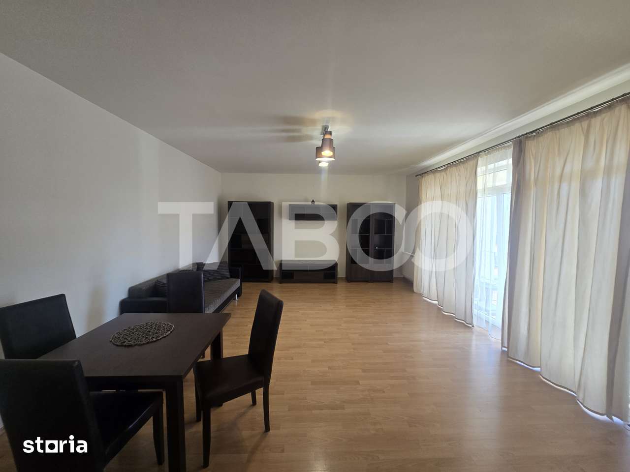 Prima inchiriere-Apartament 103 mpu 3 camere balcon 10 mp zona Strand — fotografia 1