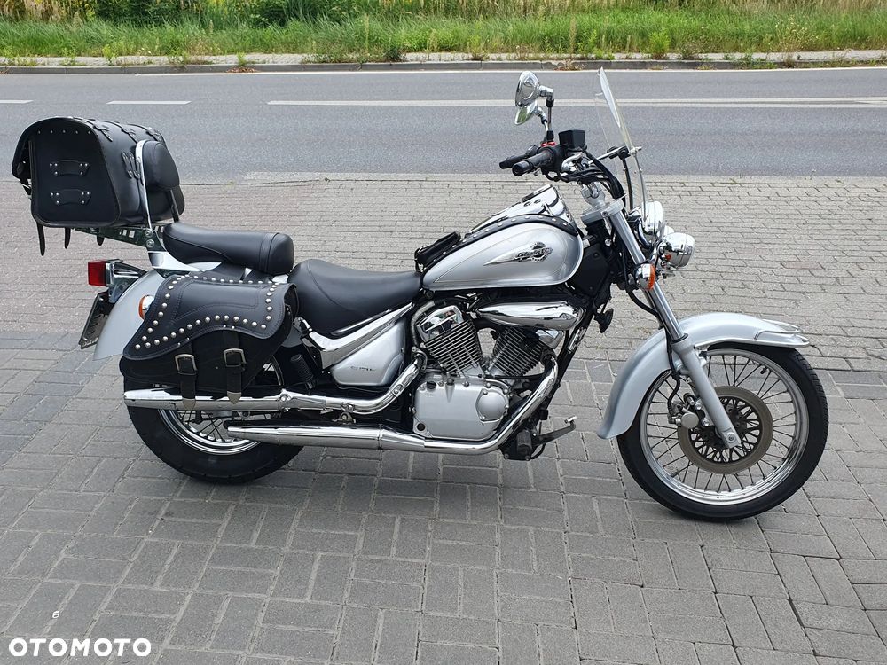 Suzuki Intruder - 2