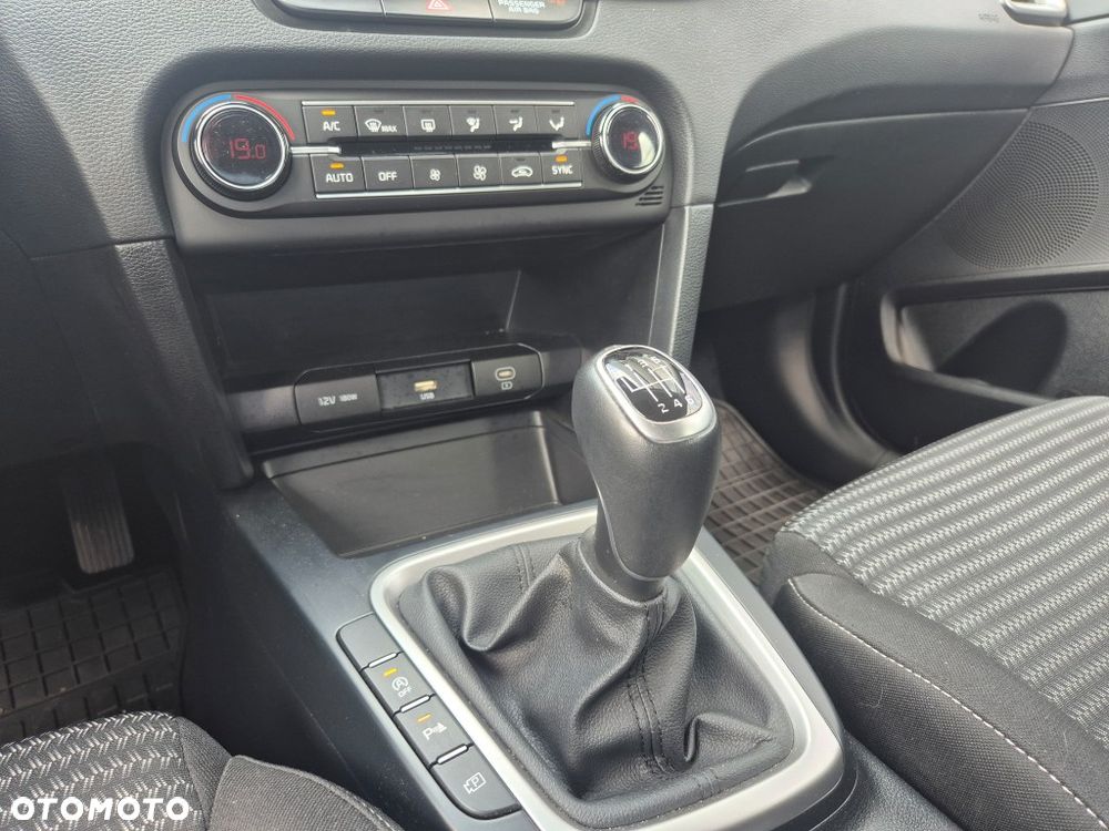 Kia Ceed 1.5 T-GDI M - 7