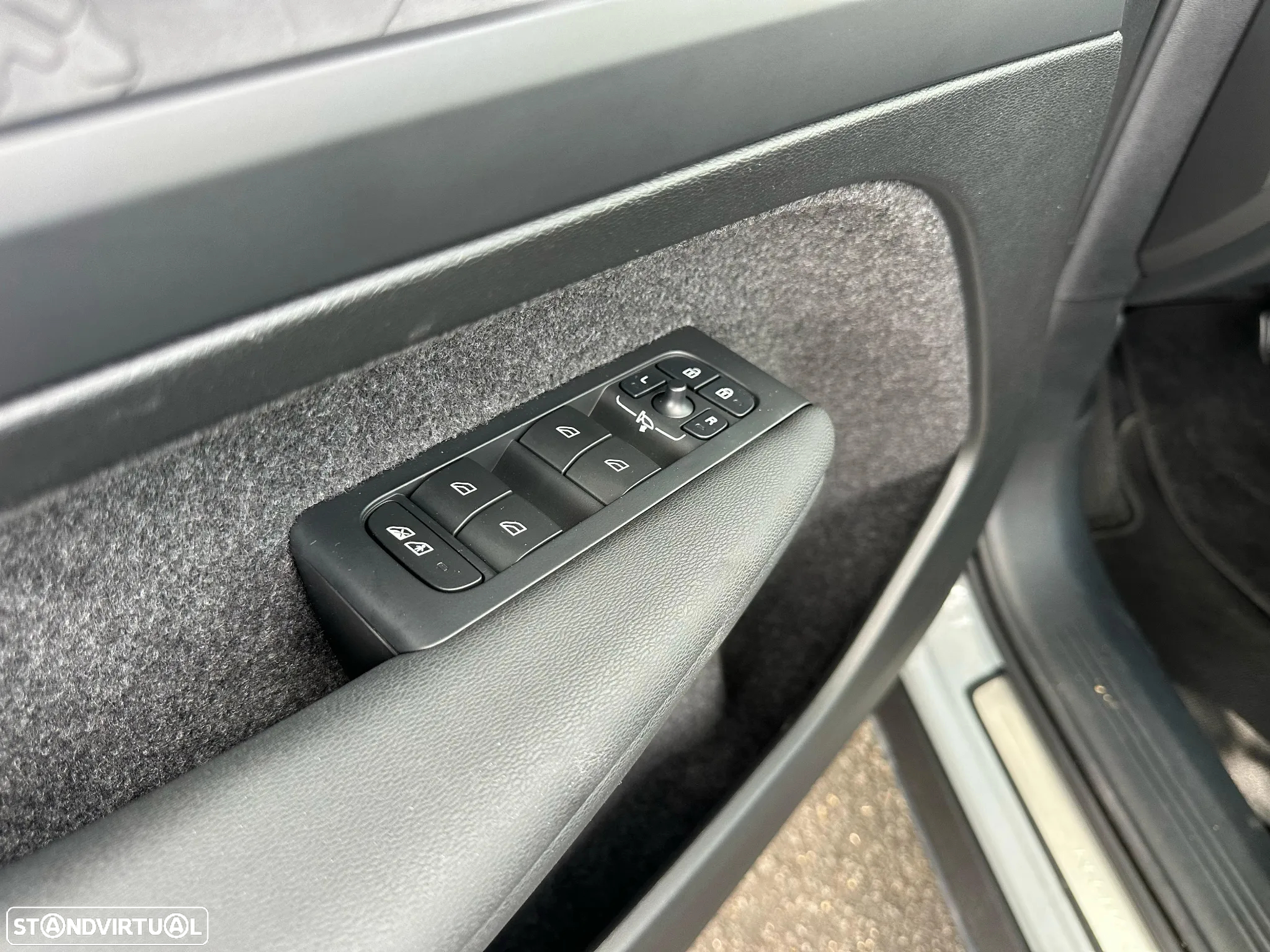 Volvo XC 40 Recharge Extended Range Plus - 20