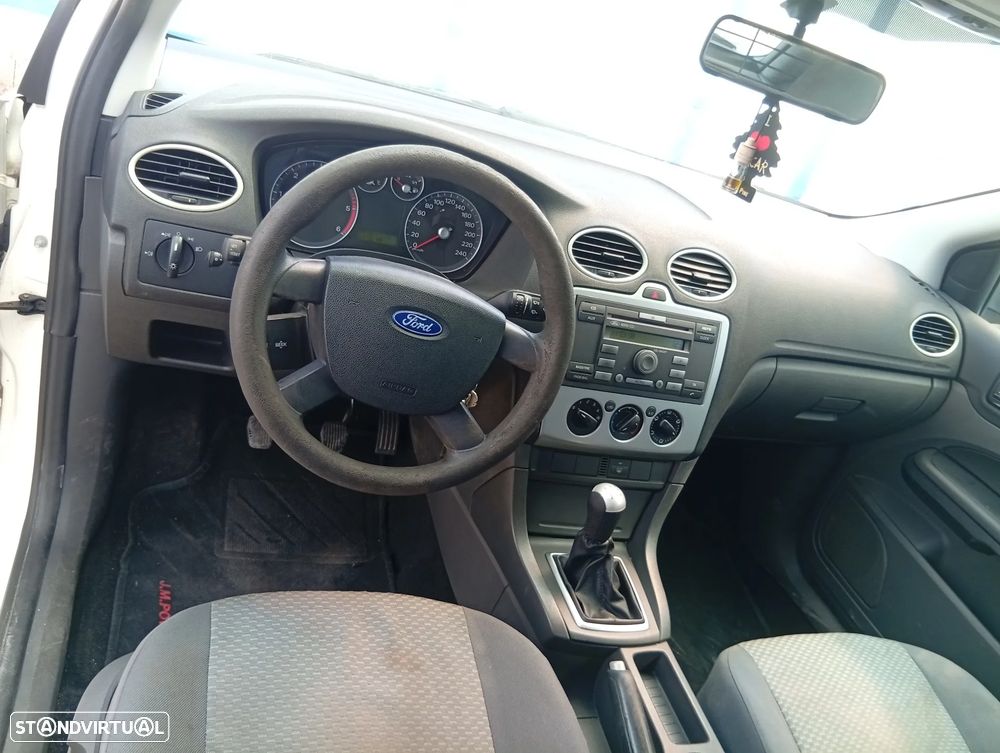 Ford Focus 1.6 TDCi Sport - 8