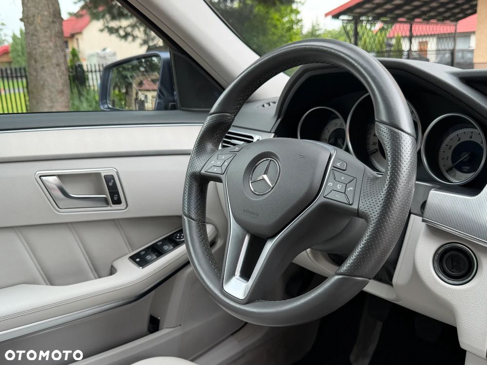 Mercedes-Benz Klasa E 200 Avantgarde - 27