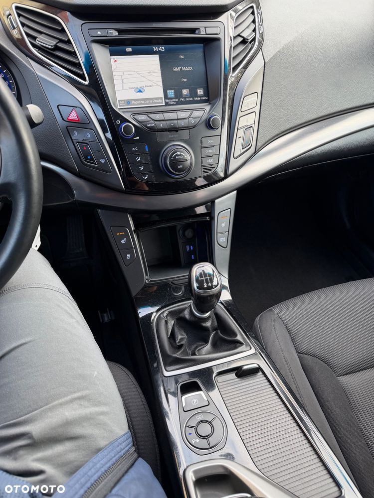 Hyundai i40 1.7 CRDi Comfort + - 28