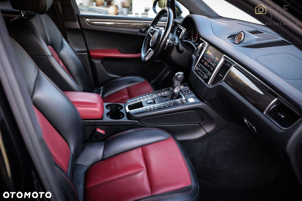 Porsche Macan - 26