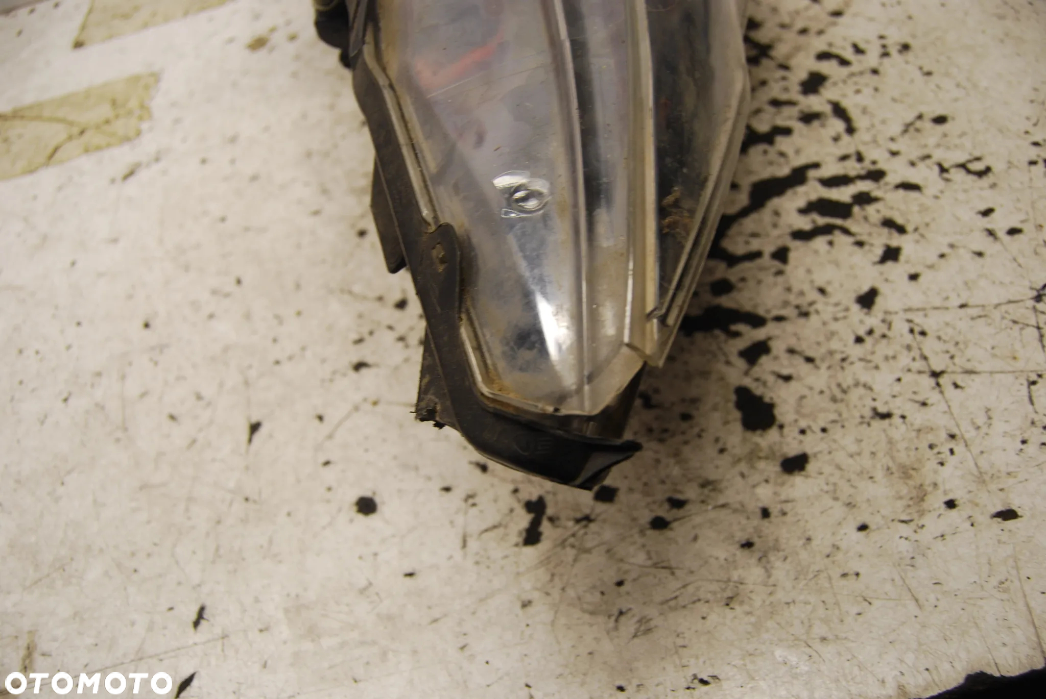 LAMPA PRAWY PRZÓD PRZEDNIA PRAWA TOYOTA AYGO II LED SOCZEWKA - 8