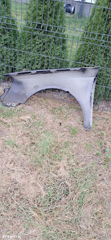 Błotnik prawy Volkswagen Passat B6 oryginalny 8C0 880 682 - 4