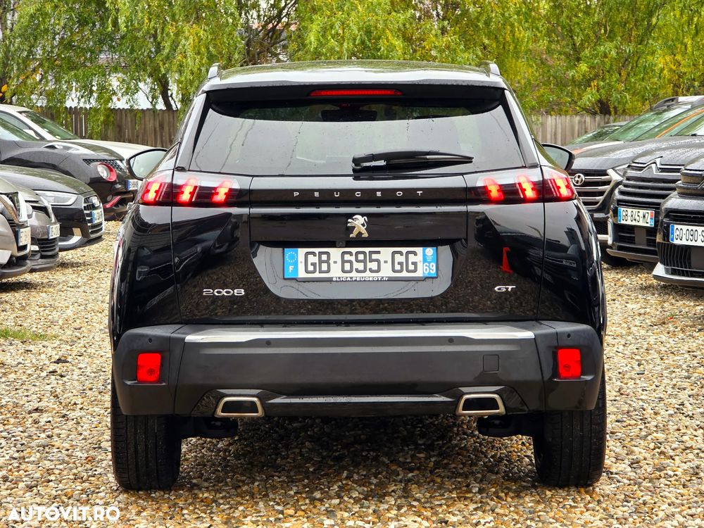 Peugeot 2008 PureTech 155 EAT8 GT - 12