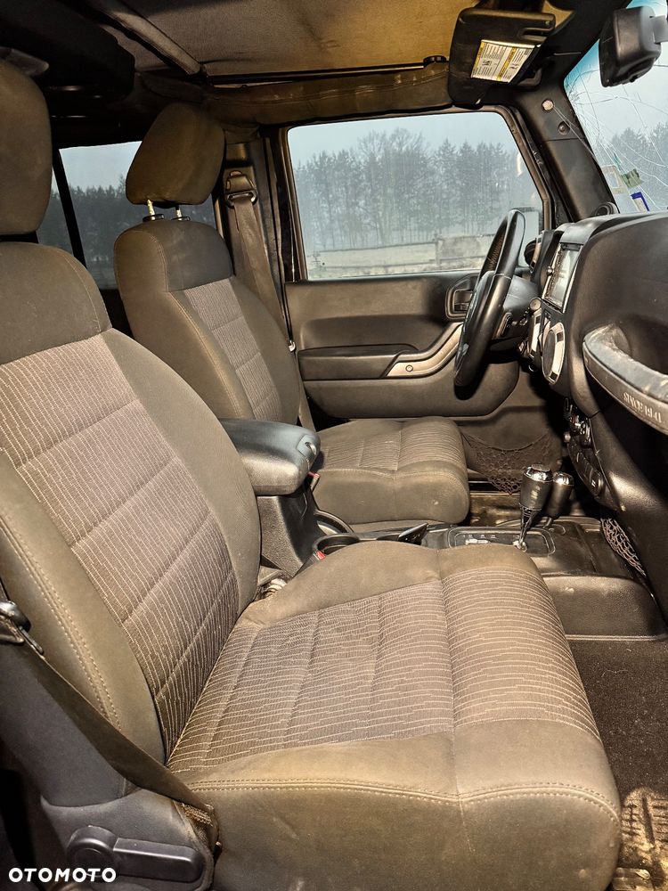 Jeep Wrangler Unlimited 3.6 Automatik Sahara - 15