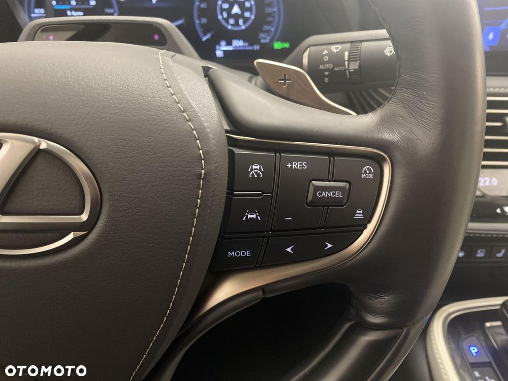 Lexus LS 500h Omotenashi AWD - 15