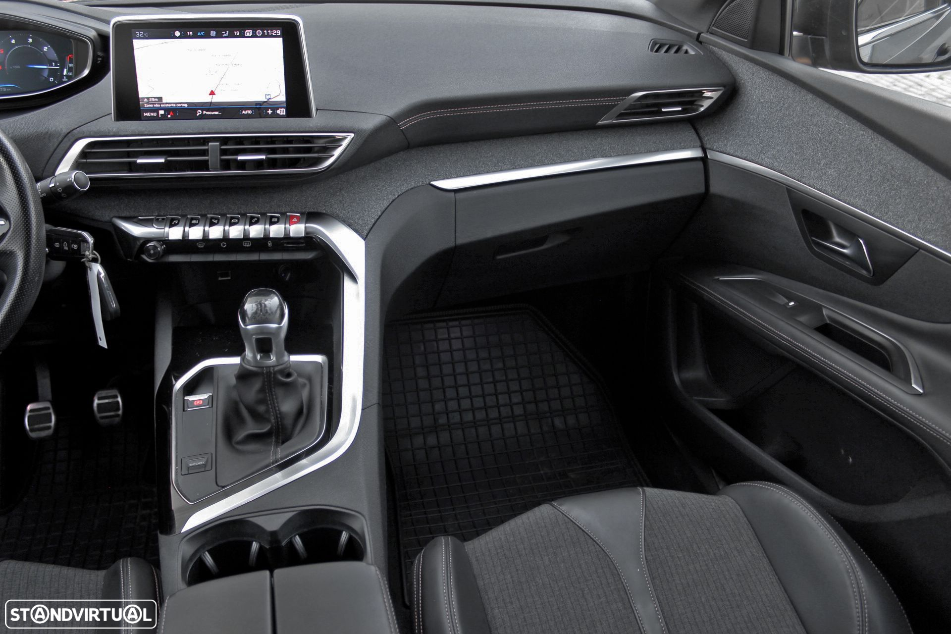 Peugeot 3008 - 18