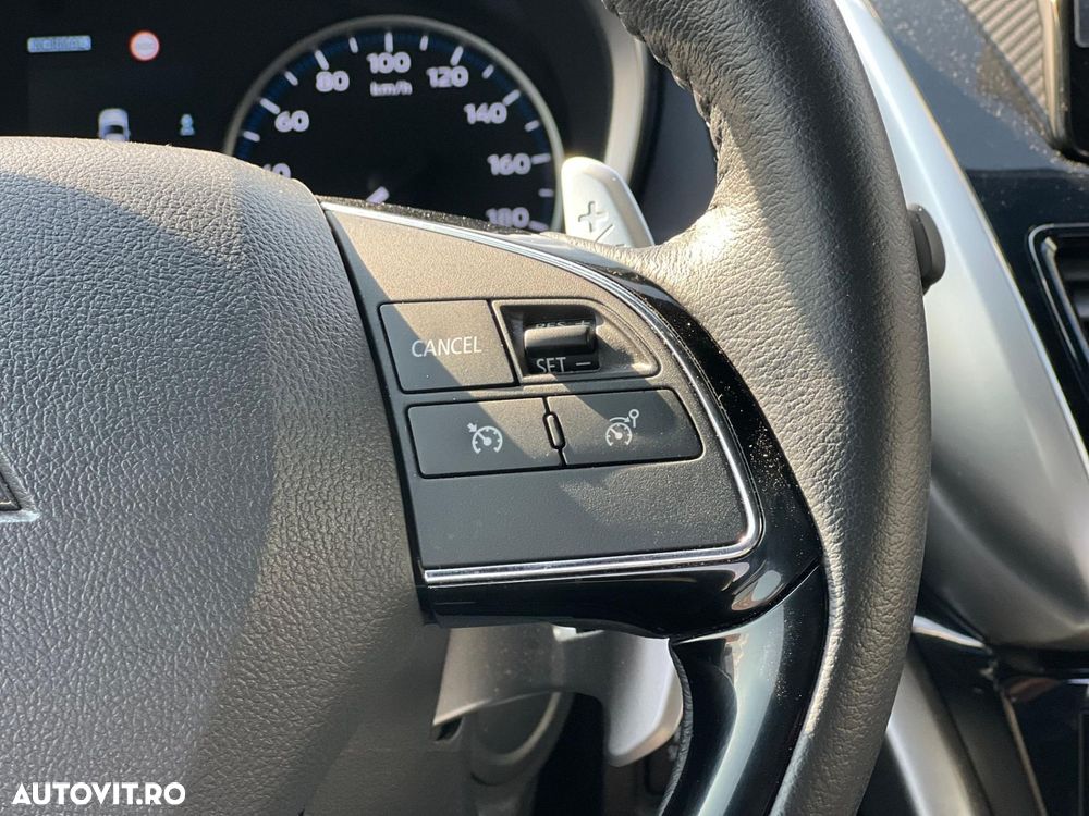 Mitsubishi Eclipse-Cross - 21