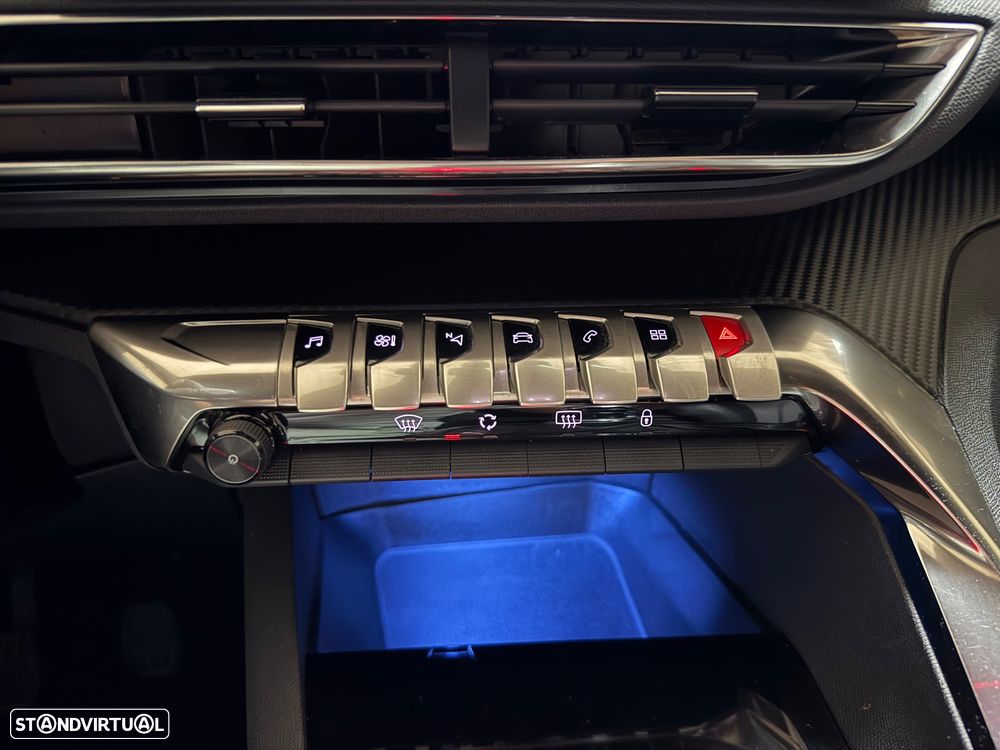 Peugeot 3008 PureTech 130 Stop & Start GPF Allure - 25