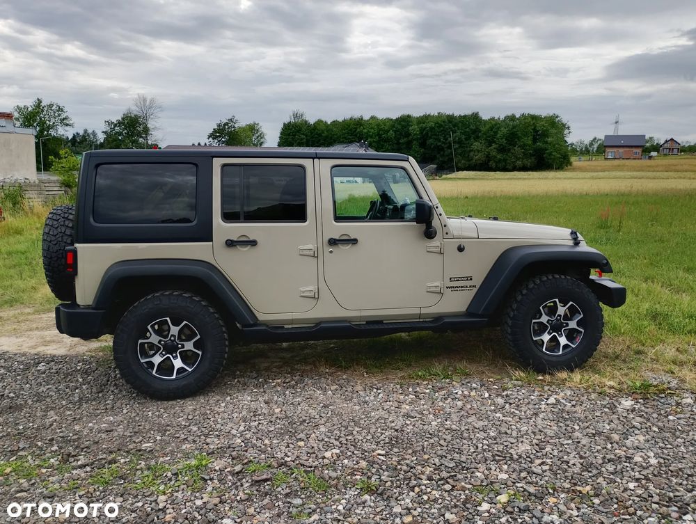 Jeep Wrangler 3.6 Unlim X - 13