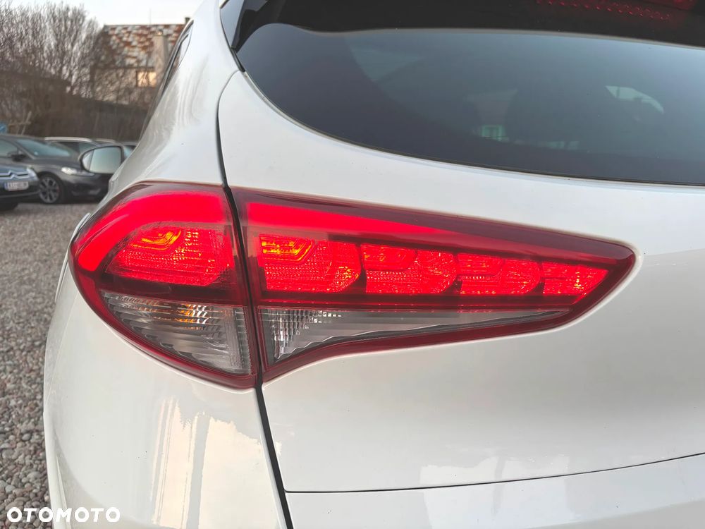 Hyundai Tucson 2.0 CRDI BlueDrive Comfort 2WD - 18