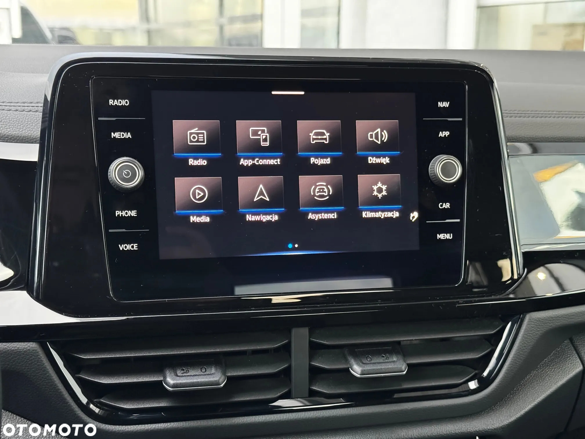 Volkswagen T-Roc 1.5 TSI R-Line DSG - 17