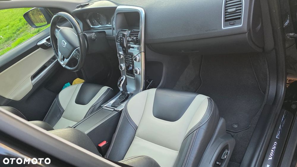 Volvo XC 60 D4 AWD Summum - 15