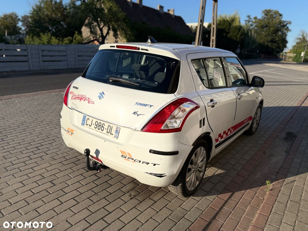 Suzuki Swift 1.2 Premium - 4