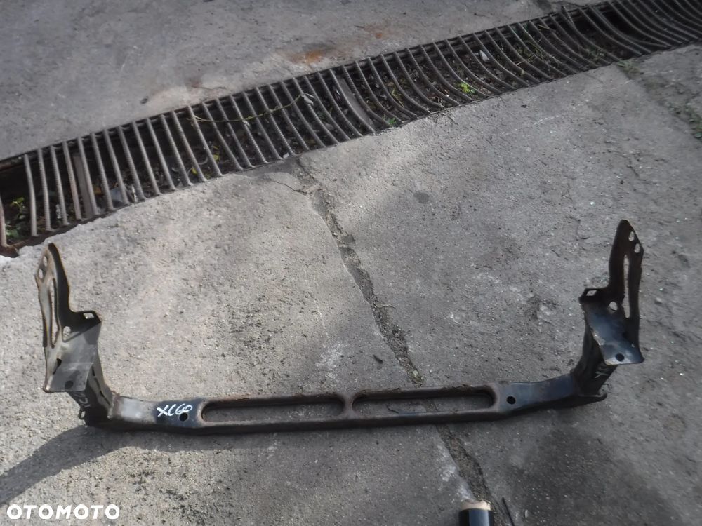 Volvo XC60 I belka przod strefa strefy zgniotu wspornik - 2