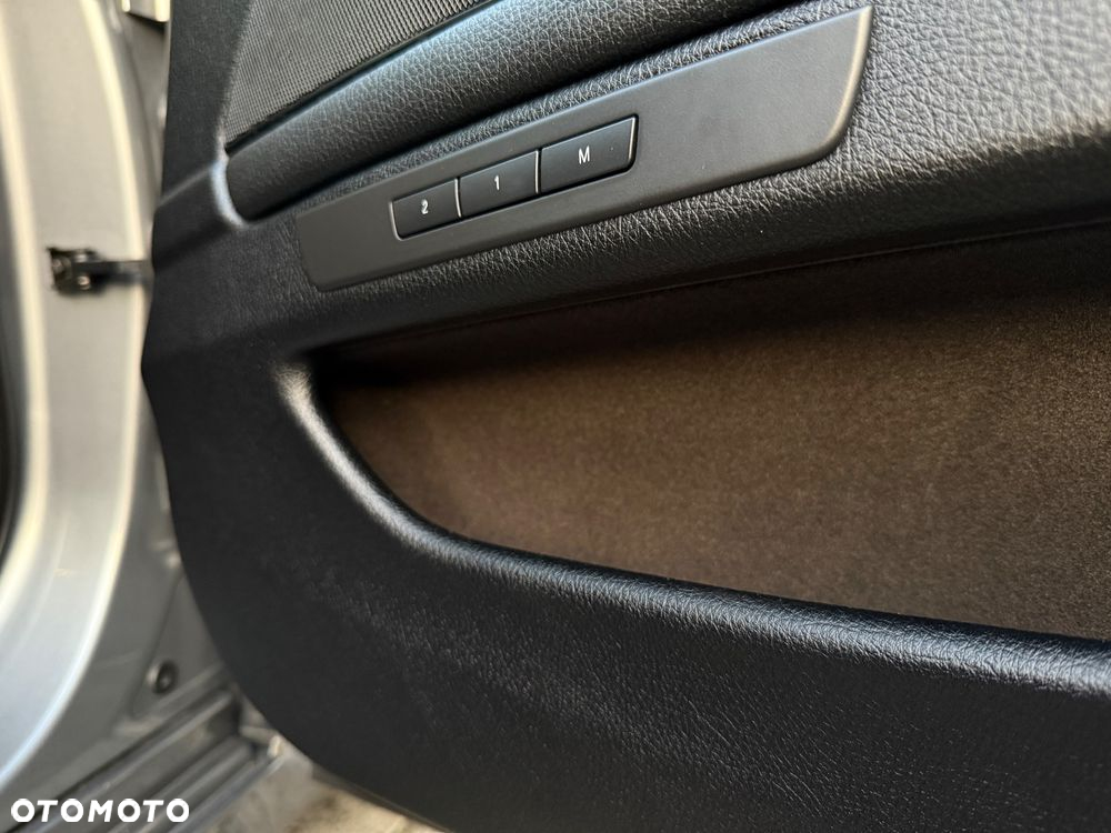 BMW Seria 5 520d Efficient Dynamics Edition - 14