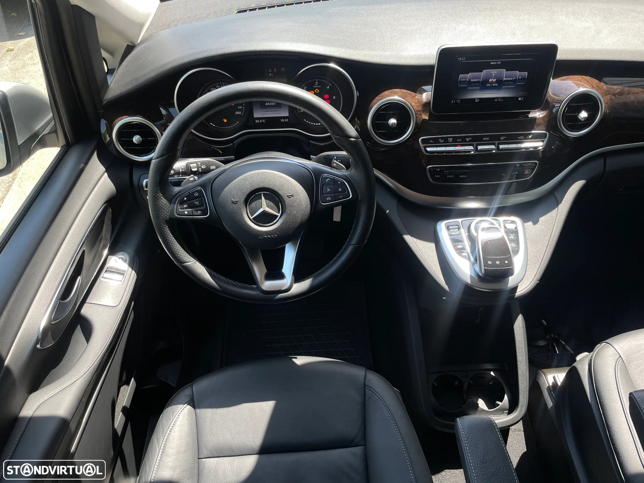 Mercedes-Benz V 250 d - 17