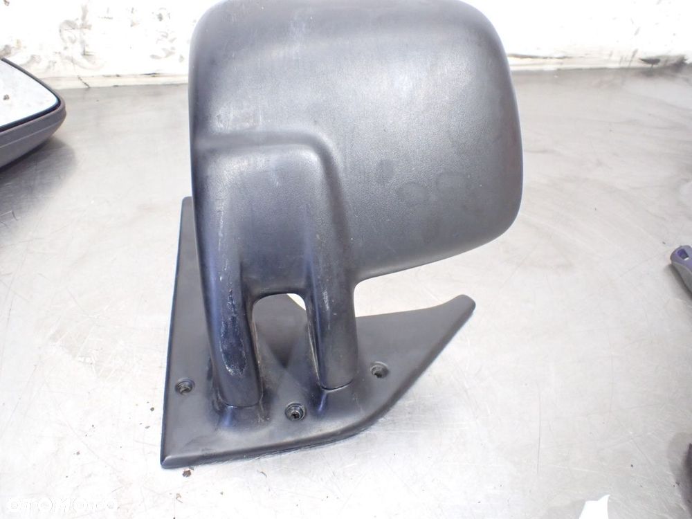 LUSTERKO PRAWE VOLKSWAGEN T4 2.4D - 3