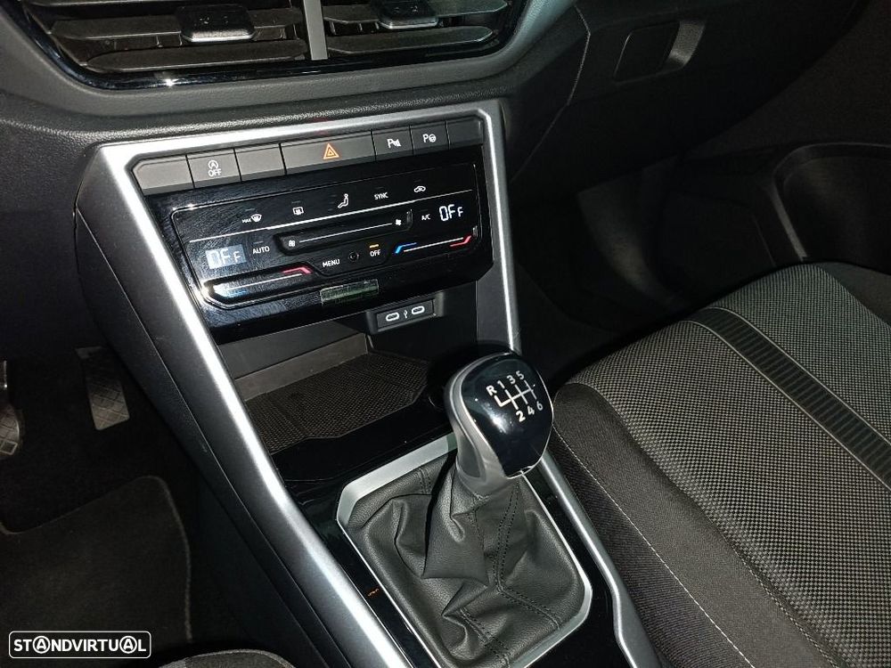VW T-Roc 1.0 TSI Urban - 9