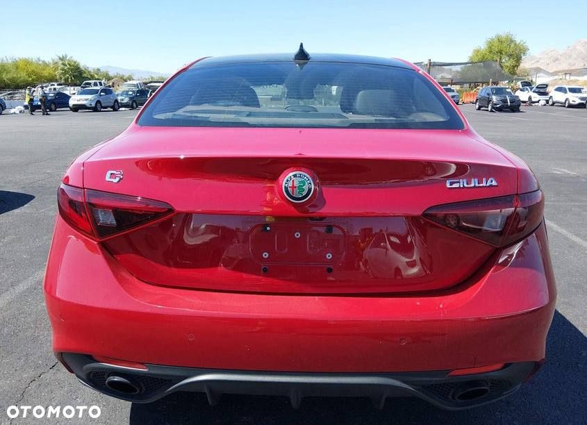Alfa Romeo Giulia 2.0 Turbo 16V AT8 Veloce Ti - 7