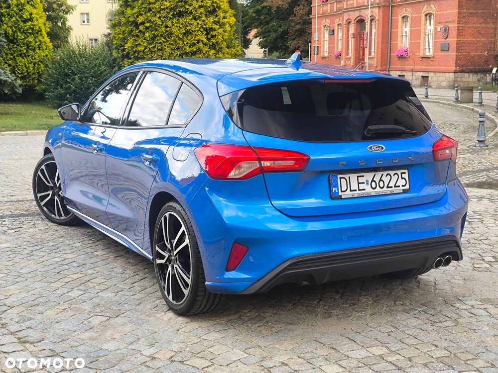 Ford Focus 1.5 EcoBoost ST-Line X - 14