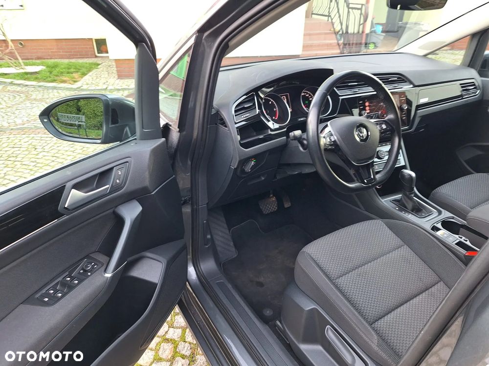 Volkswagen Touran 2.0 TDI SCR (BlueMotion Technology) DSG Comfortline - 6