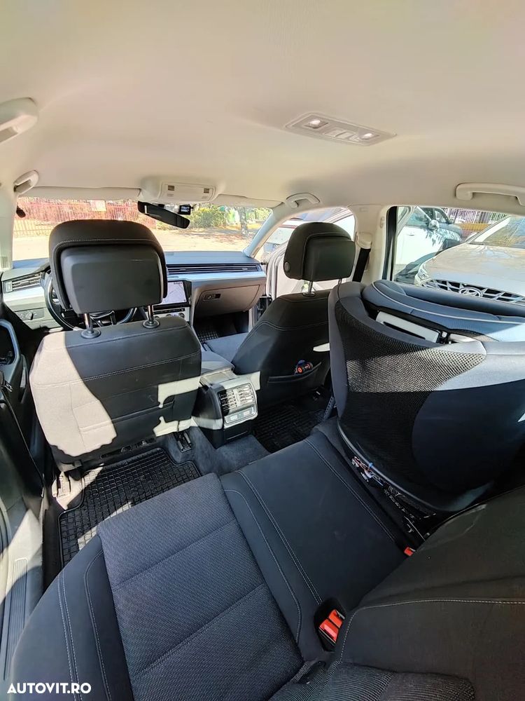 Volkswagen Passat 2.0 TDI Trendline - 11