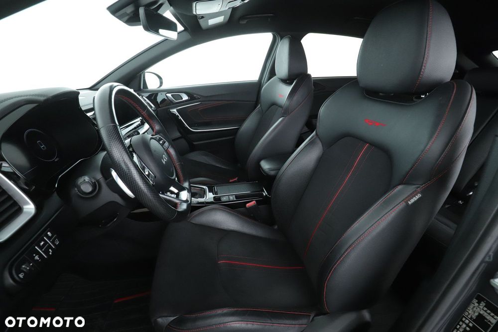 Kia ProCeed - 21
