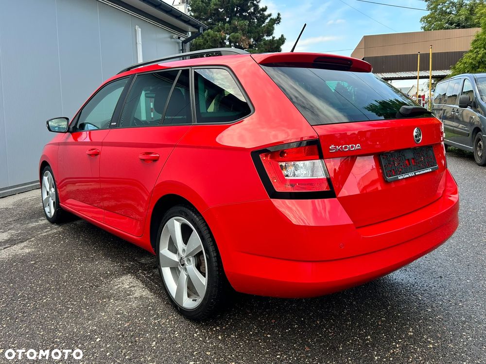 Skoda Fabia 1.2 TSI DSG Joy - 4