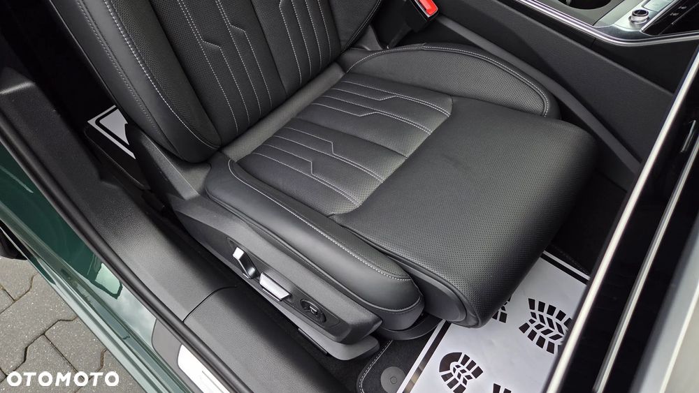 Audi A6 Avant 55 TFSI e quattro S tronic S line - 10