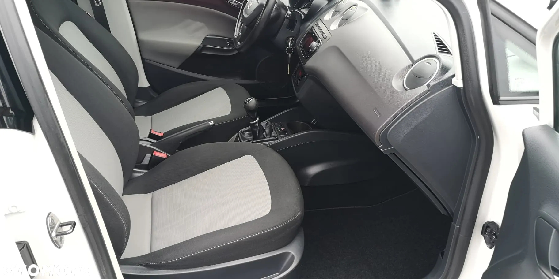 Seat Ibiza 1.4 16V Style - 12