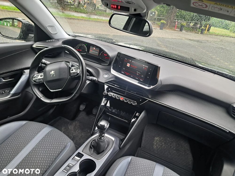 Peugeot 2008 1.2 Pure Tech GPF Active S&S - 27