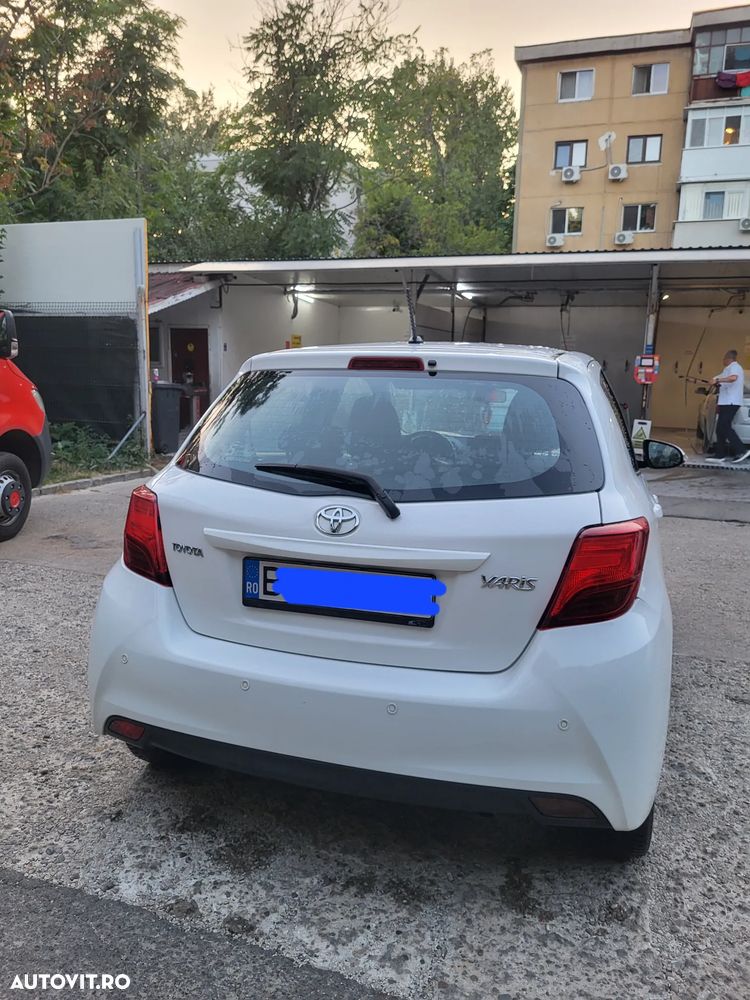 Toyota Yaris 1.33 L Dual VVT-i 5D Luna - 3