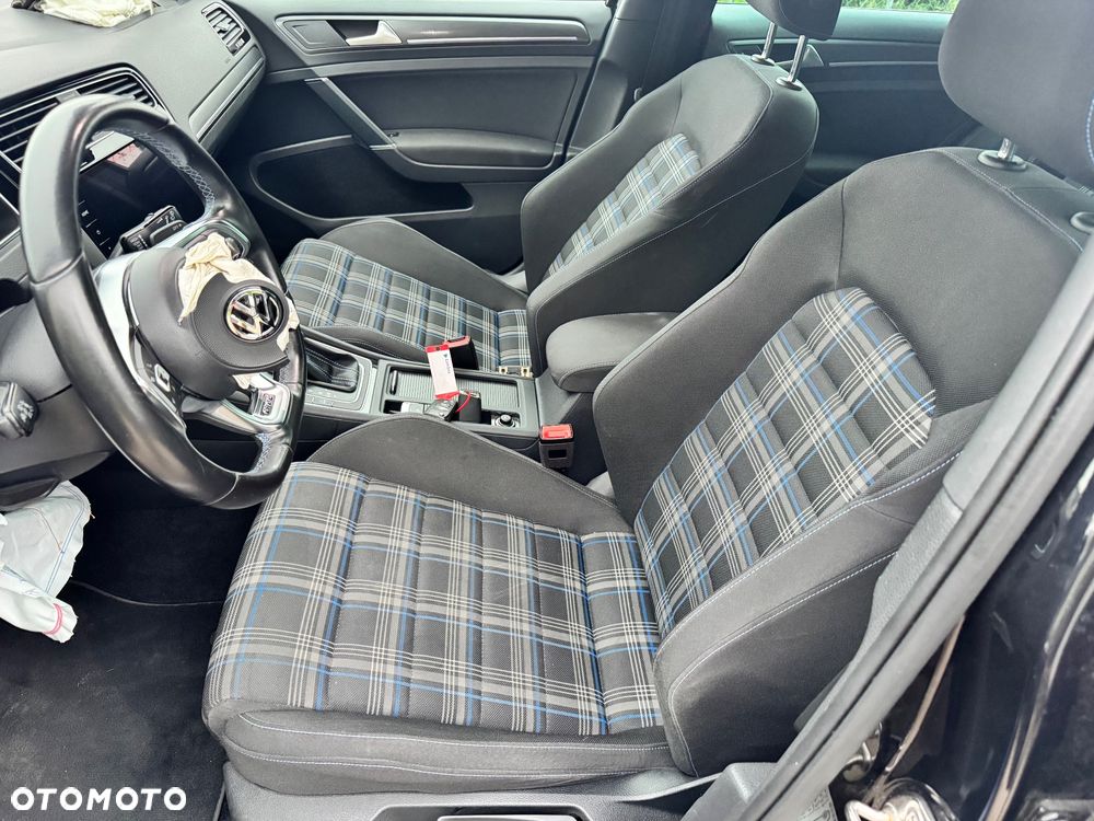 Volkswagen Golf 1.4 GTE Plug-In-Hybrid DSG - 25