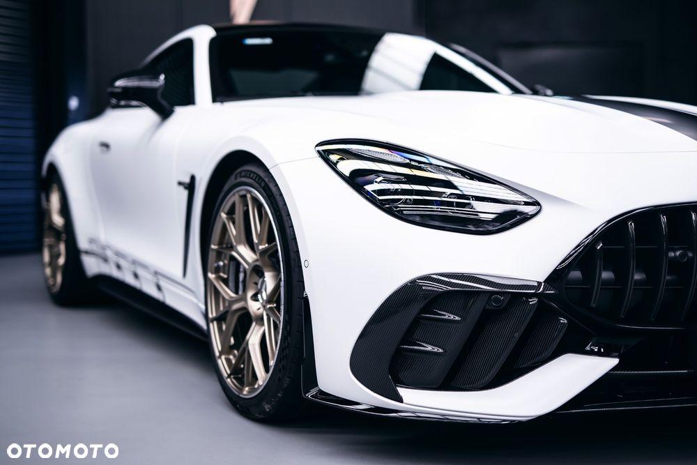 Mercedes-Benz AMG GT - 14