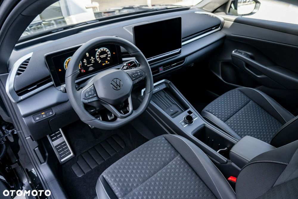 Volkswagen T-Roc - 18