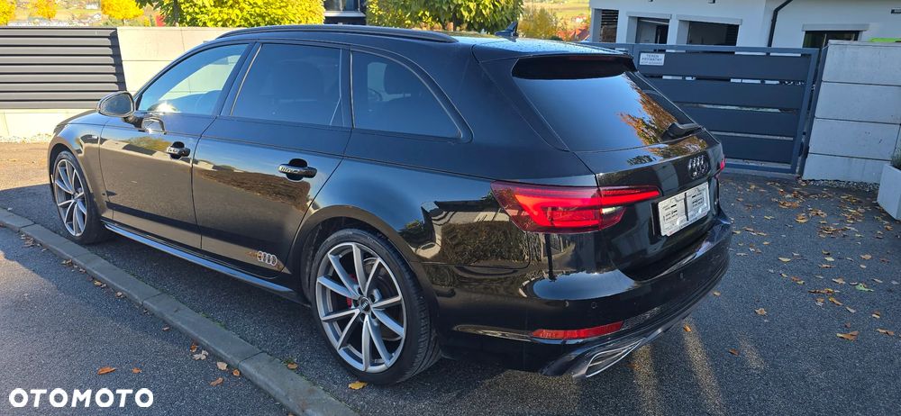 Audi A4 Avant - 15