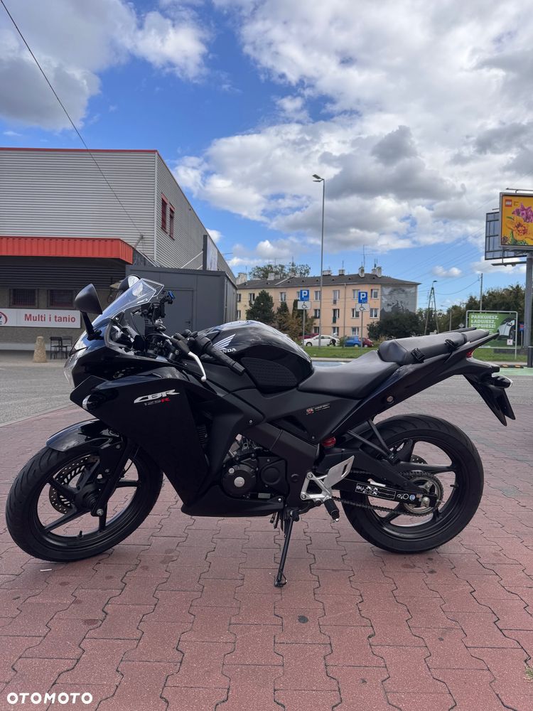 Honda CBR - 27