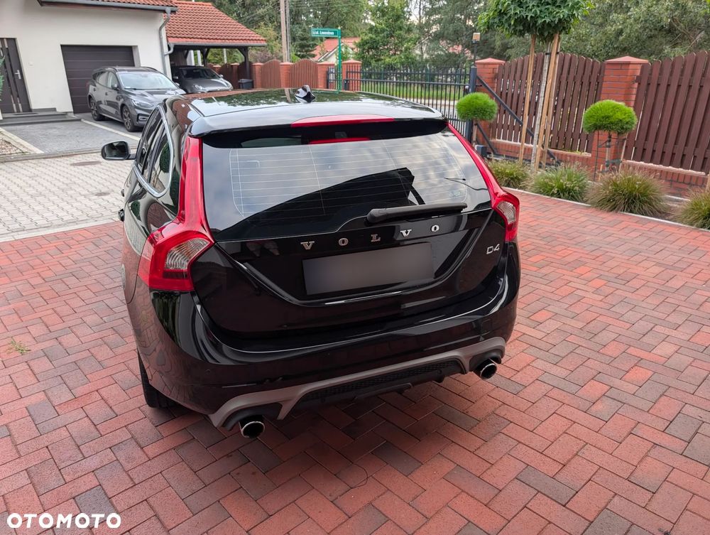 Volvo V60 D4 Drive-E R-Design Kinetic - 11