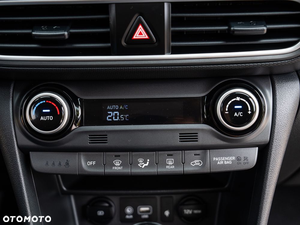 Hyundai Kona 1.6 T-GDI DCT Premium - 38