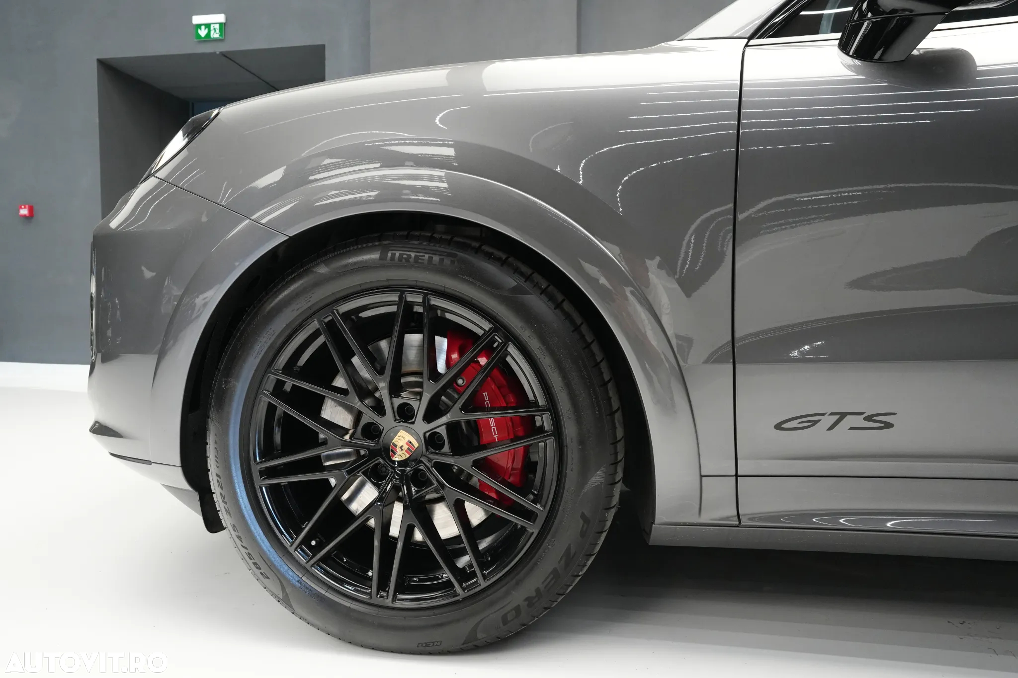 Porsche Cayenne GTS - 16