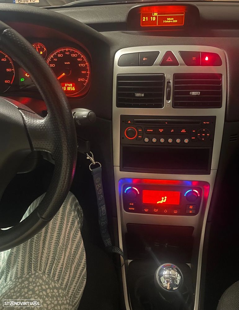 Peugeot 307 1.6 HDi Executive - 14