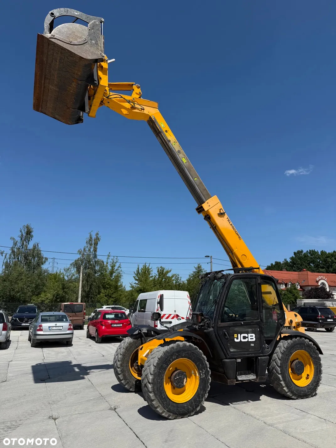 JCB 541-70 / 2009 / Łyżka Szczęka z Chwytakiem / Widły - 25