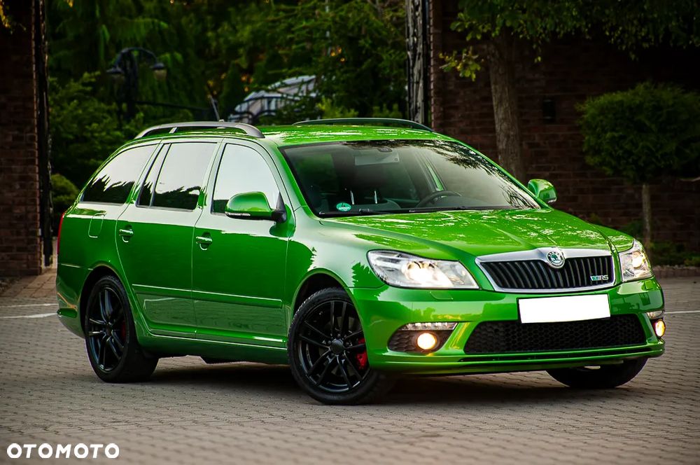Skoda Octavia 2.0 TSI RS - 12