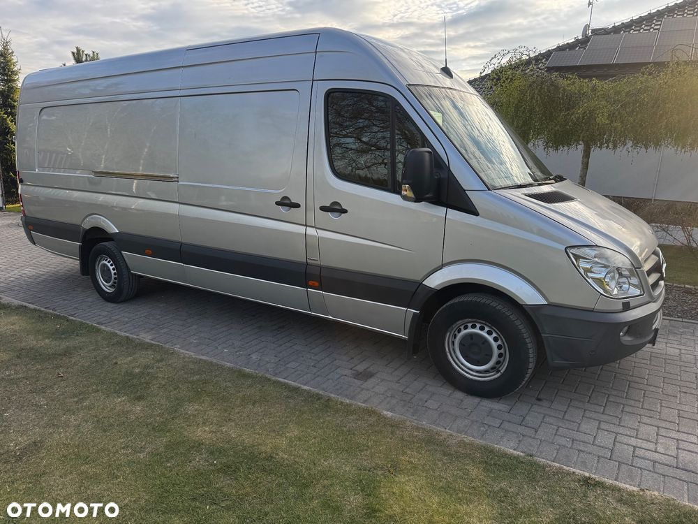 Mercedes-Benz Sprinter 319 CDI - 1