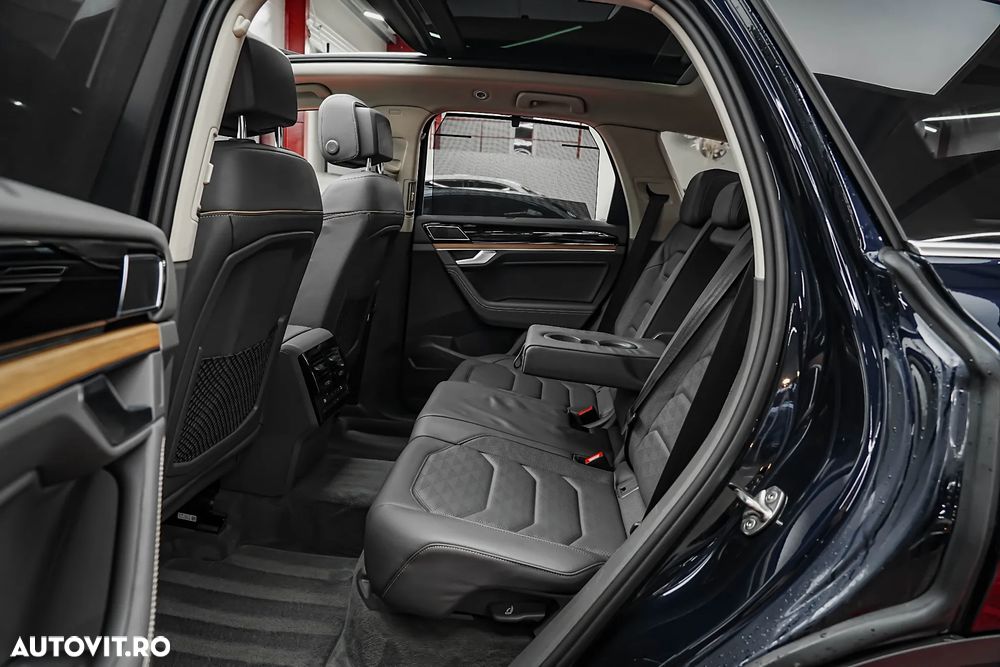 Volkswagen Touareg - 6